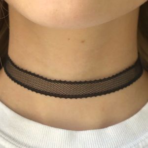 Choker necklace
